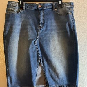 Sears Blue Classic Denim Skirt with Medium Wash NWOT